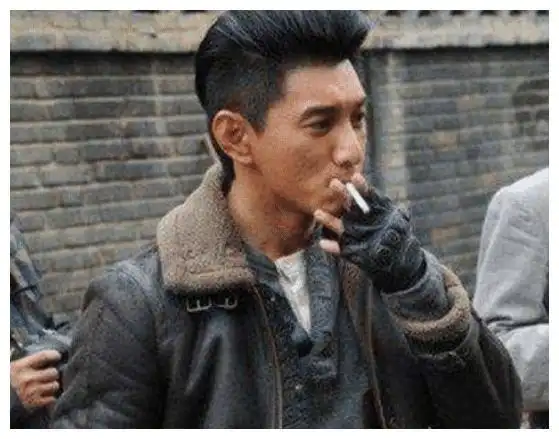 大明星拥有身价上亿平时都抽什么烟?权志龙一盒烟15万?