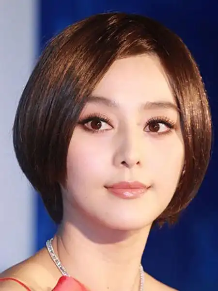 中分短发很适合范爷!很美!很精致!