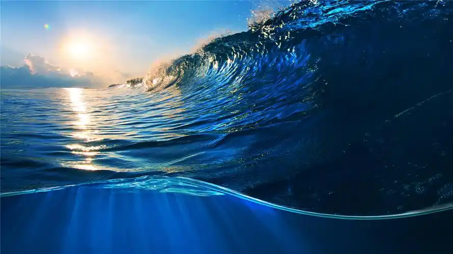 汹涌海浪唯美高清桌面壁纸
