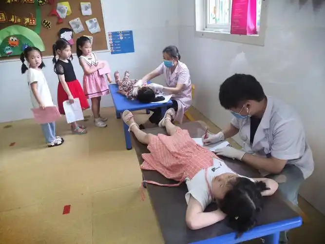 健康体检,快乐成长!