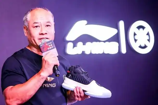 李宁加入什么国籍