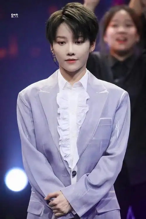 刘雨昕正能量偶像