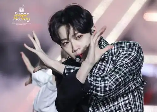 赖冠霖 - 堆糖,美图壁纸兴趣社区