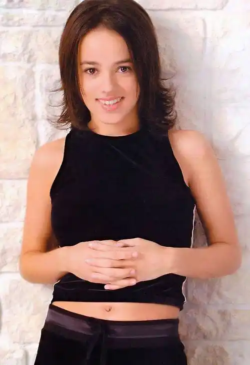 法国小天后第一美女法国小天后