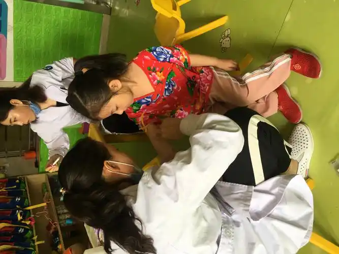 蓝天幼儿园小班,我体检,我健康,我快乐!