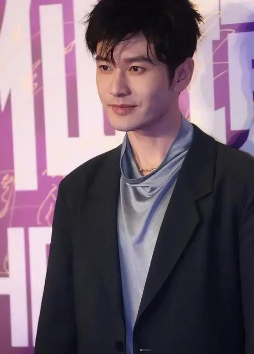 事实证明离婚后黄晓明选择了另一条致富之路