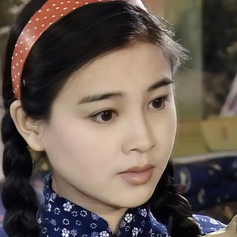 赵明明刚生出孩子,却遭到丈夫送来的离婚协议,这一生过得太凄惨