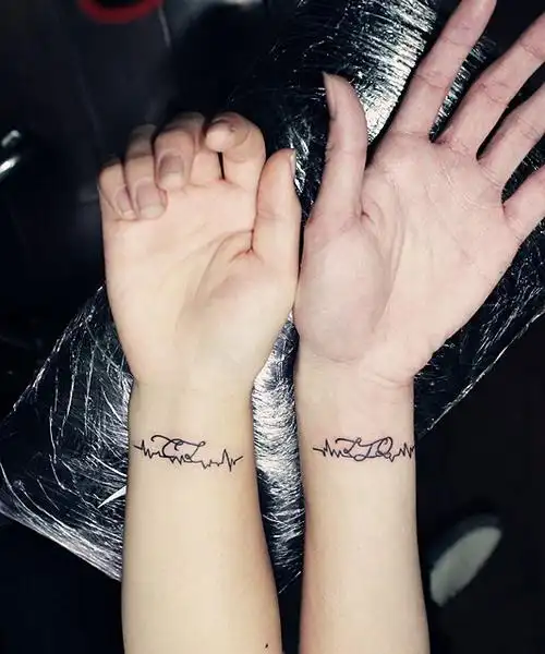 手腕情侣纹身图案