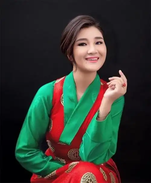 回顾降央卓玛:嫁普通丈夫,婚后处处帮娘家,3个孩子都是婆婆带