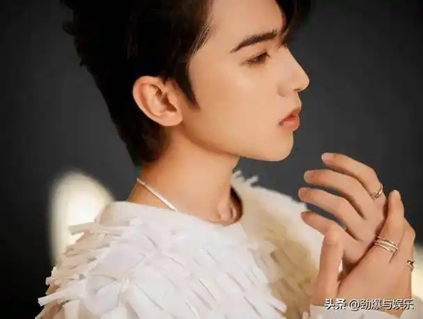 张慧雯隐婚生子曝光?虞书欣遭冯小刚关注_业内_消息_发展