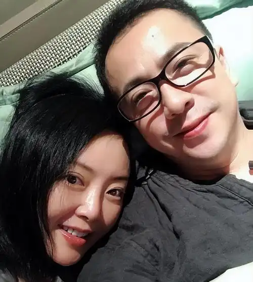 王中磊和王中军兄弟是华谊兄弟影视公司的创始人,该公司拥有最多明星