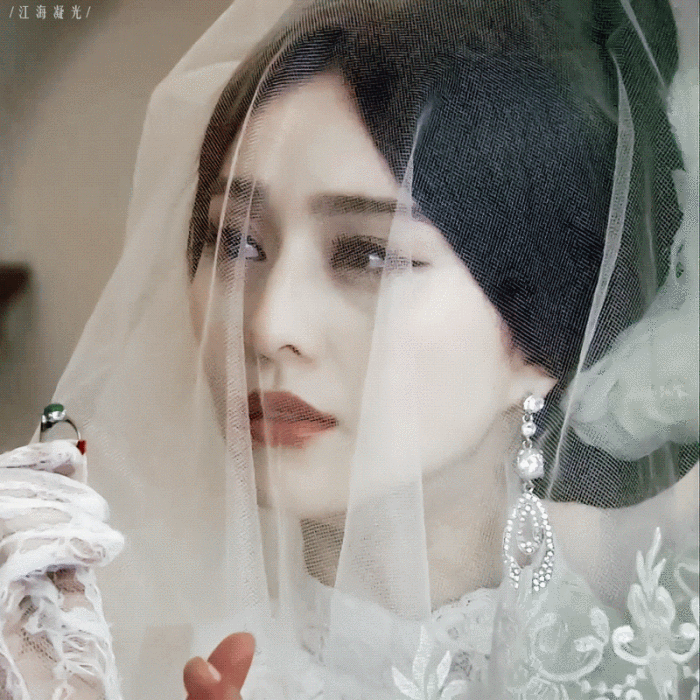 范冰冰在《金大班》中的十个造型,风情万种,令女人都心动的容颜