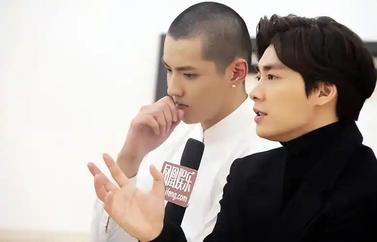 一代男神李易峰,到底欠下多少风流债?_刘德华_小时候_几张