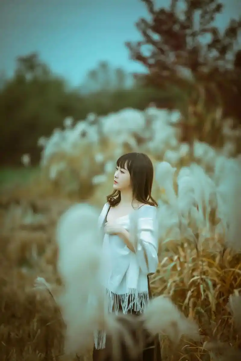 摄影 #原创 #人像写真 #镜头记录美好瞬间 #唯美意境  - 抖音