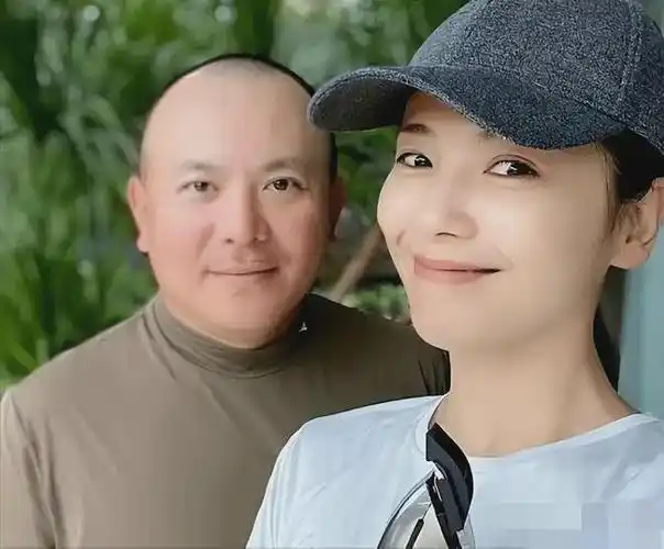 做为女人,刘涛可以说是100分了,换一个人早就跑了.