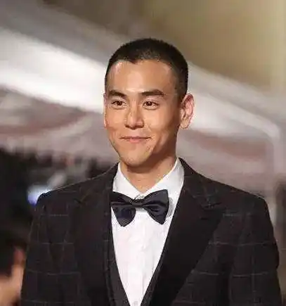 男明星寸头造型肖战陈伟霆很野最后一位却像是犯了罪