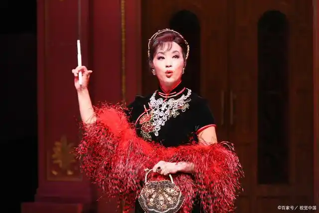 《金大班的最后一夜》:红灯将灭,酒微醺人欲醉,曲终人散话离别