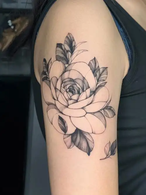 78深圳纹身适合女生的小清新素花