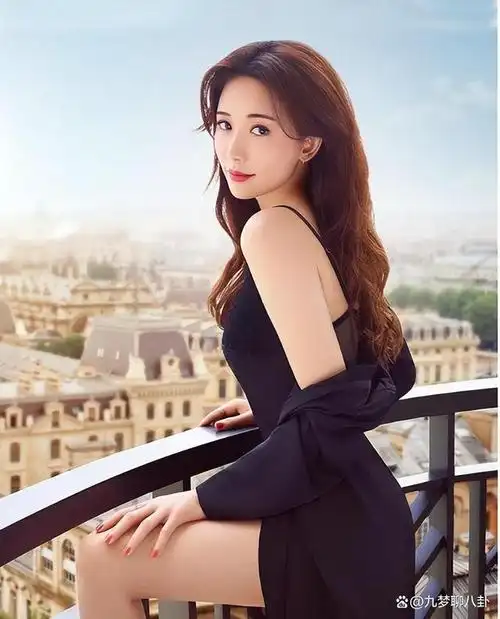 林志玲与老公外出聚餐女方穿搭一言难尽被指越来越像日本人