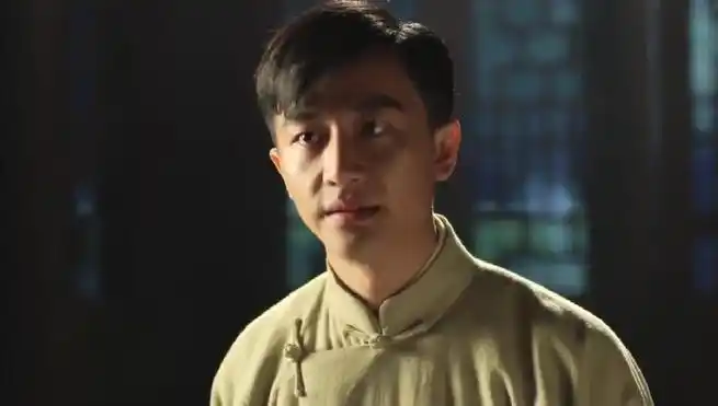 黄轩民国文人适配度#@黄轩的微博此次在电影《1921》中演绎一大幢表