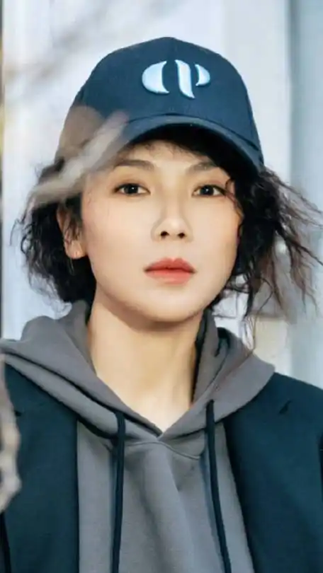 不得不说这个造型真的很适合刘涛,姐姐各种发型都可以驾驭住,涛姐真的