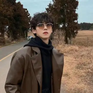 最火高冷气质男生头像