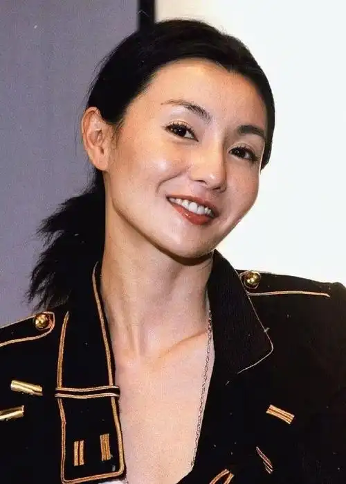 张曼玉的无修生图让我理解了什么是真正的骨相美人