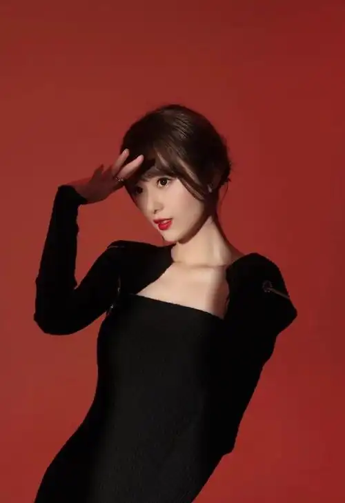 "长江以北,小七最美!",腾讯体育nba美女主播:王小七