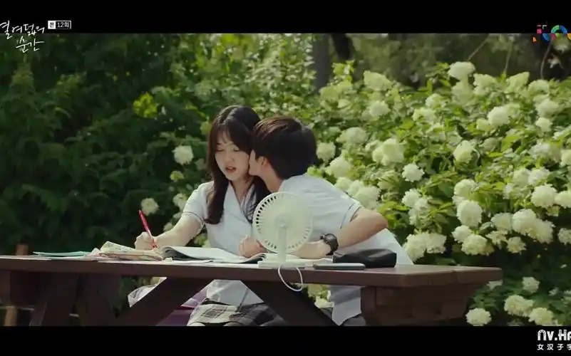 十八岁的瞬间第12集高甜cut8终于亲了