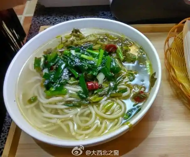 大西北之美食#浆水面是陕甘地区传统特色小吃.