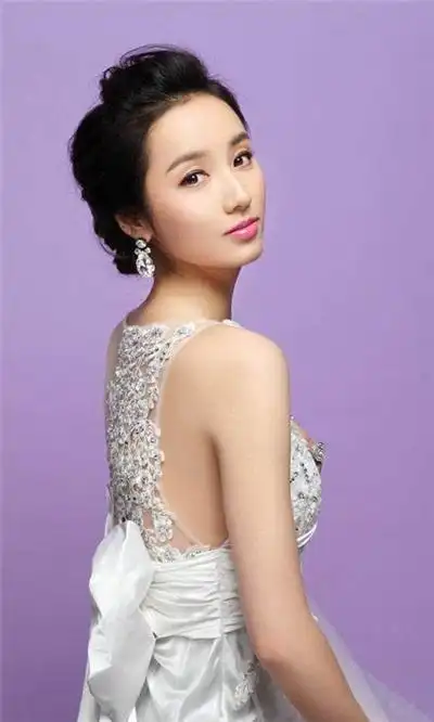 吕一代言费多少