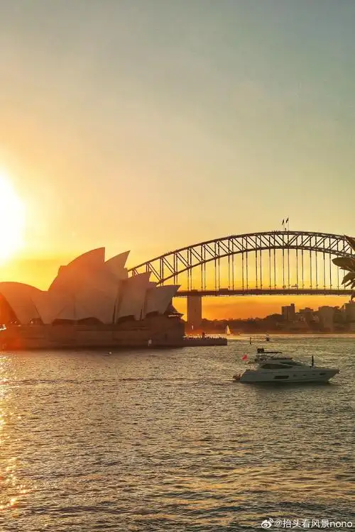 做为澳大利亚最大,最古老,最繁华的国际化大都市和港口,自是有着自己