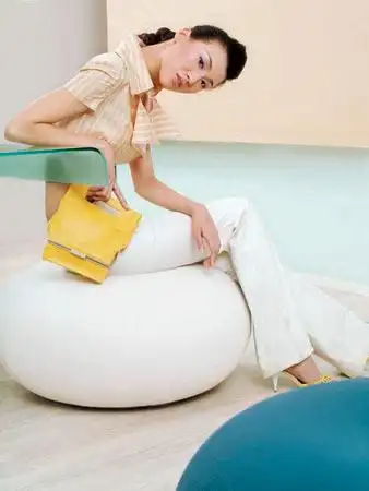 著名模特米丹(图)