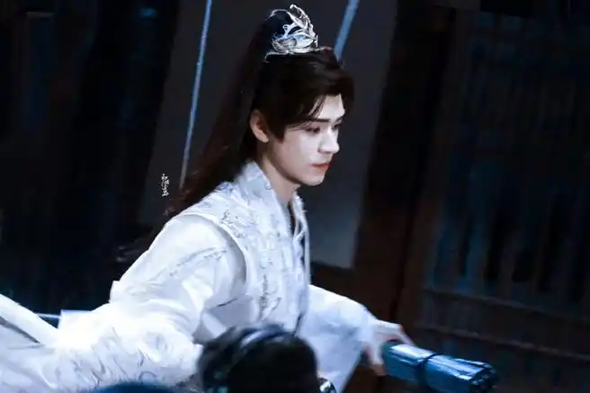 严屹宽古装 赏心悦目