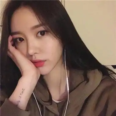 长头发气质女生头像