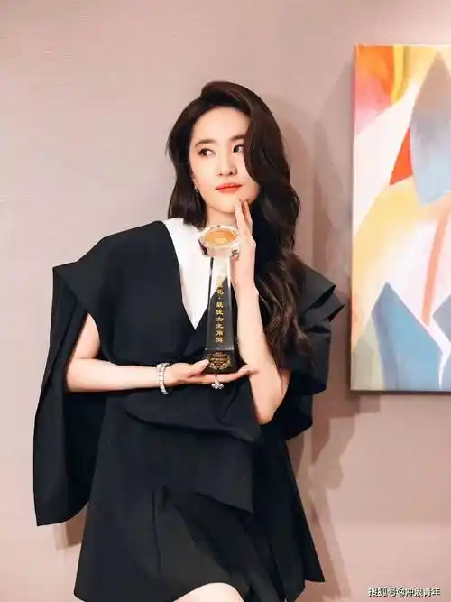 李易峰金晨隐婚?两