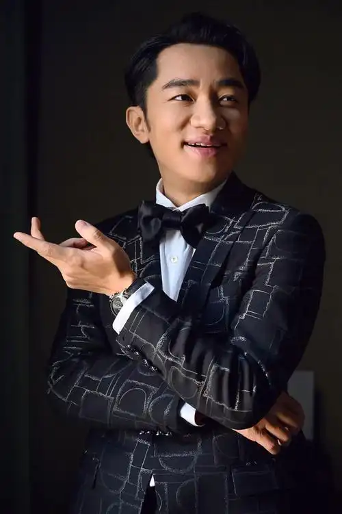 王祖蓝面相分析不一样的烟火