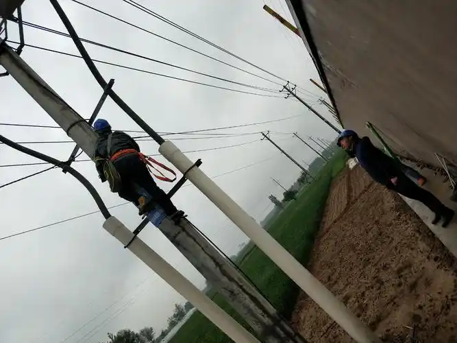 为了千家万户,风雨中彰显广平电力人的坚守