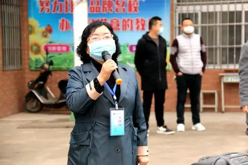 做好开学准备:富平县蓝光中学开展疫情处置应急演练