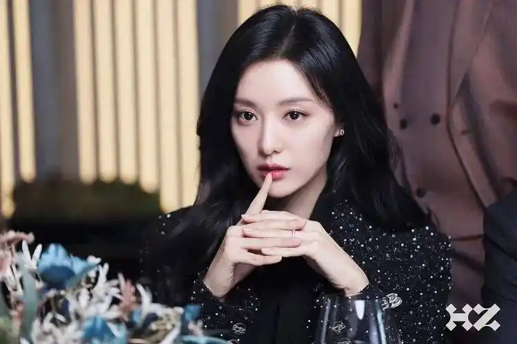 韩娱粉现状脱粉韩素希入坑金智媛