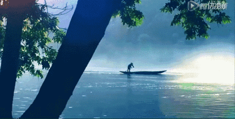 她是一个集万千宠爱于一身的诗意之地,烟雨江南,灵动温婉.