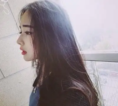 qq头像意境侧脸女生
