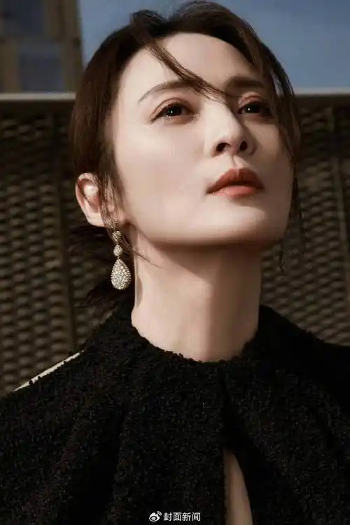 蒋勤勤:等待,沉淀三十年 捧起人生第一座"电影奖杯"