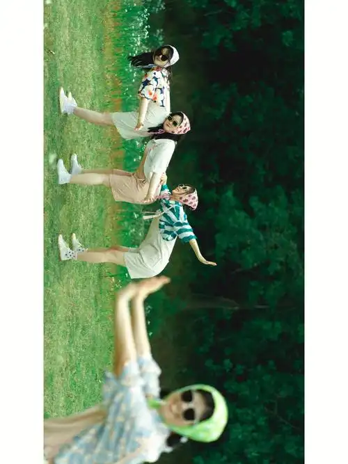 4人毕业写真姿势指导一看就会必看必看