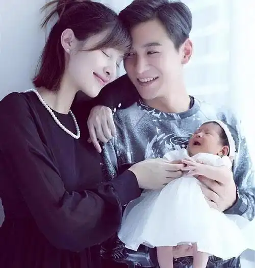 王丽坤和他同居8年把最好的青春都给了他他却转身与别人结婚