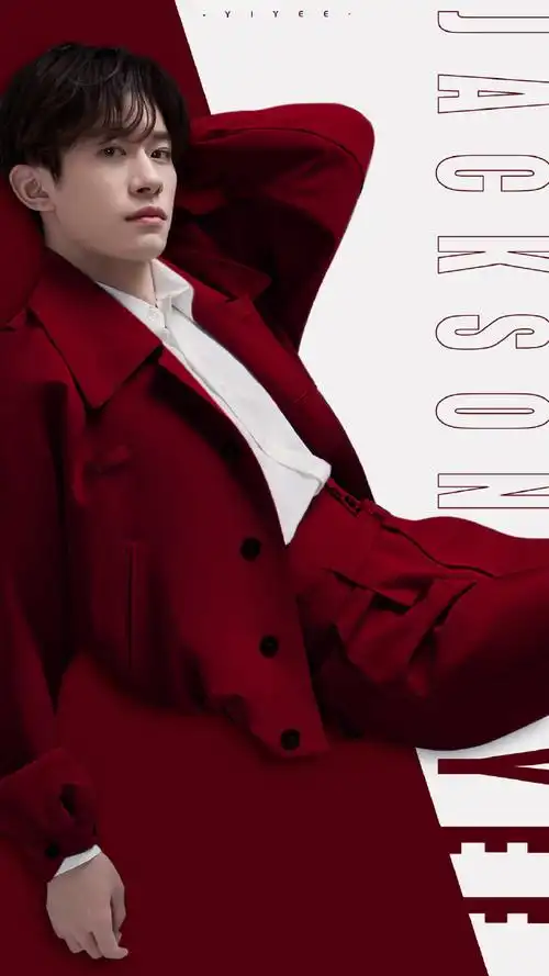 易烊千玺超话#四字 易烊千玺 yyqx 四字弟弟#红色 好身材