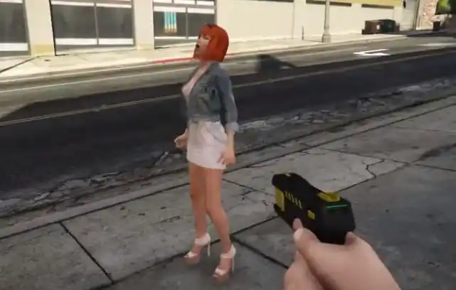gta5当你对路人使用电击枪会怎样终于知道为什么被禁了