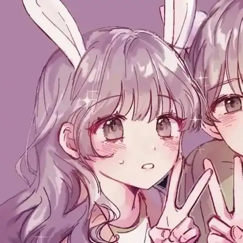 适合喜欢可爱的卡通人物的情侣一左一右头像图片