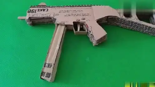 纸箱手工枪,手工大神教你用纸箱制作手工枪,新技能get!