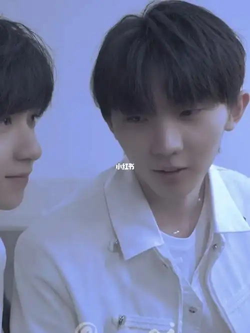 祺鑫惊马嘉祺竟向贺峻霖请教土味情话